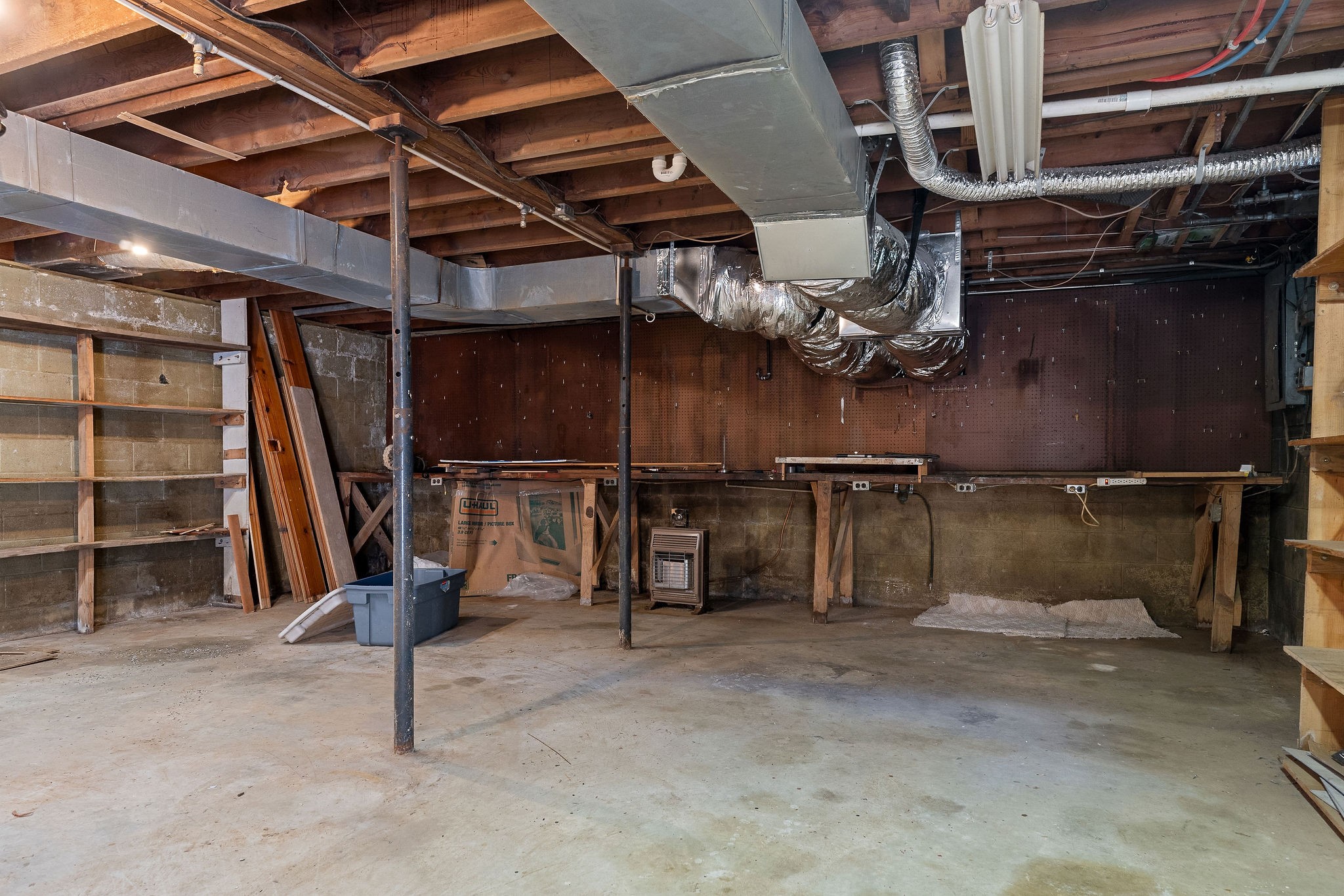 111 Parkview Dr Property Photo 33