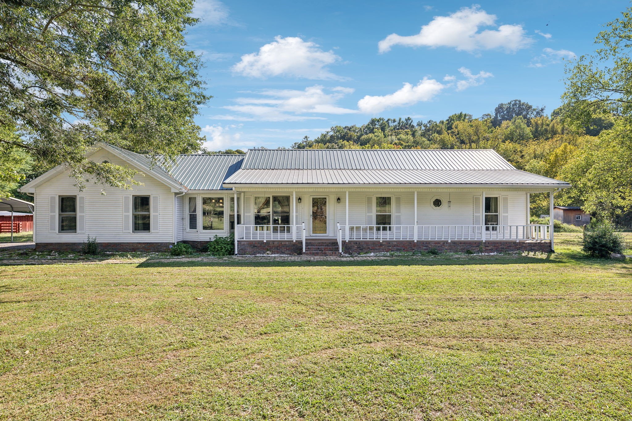 600 Blooming Grove Rd Property Photo 1