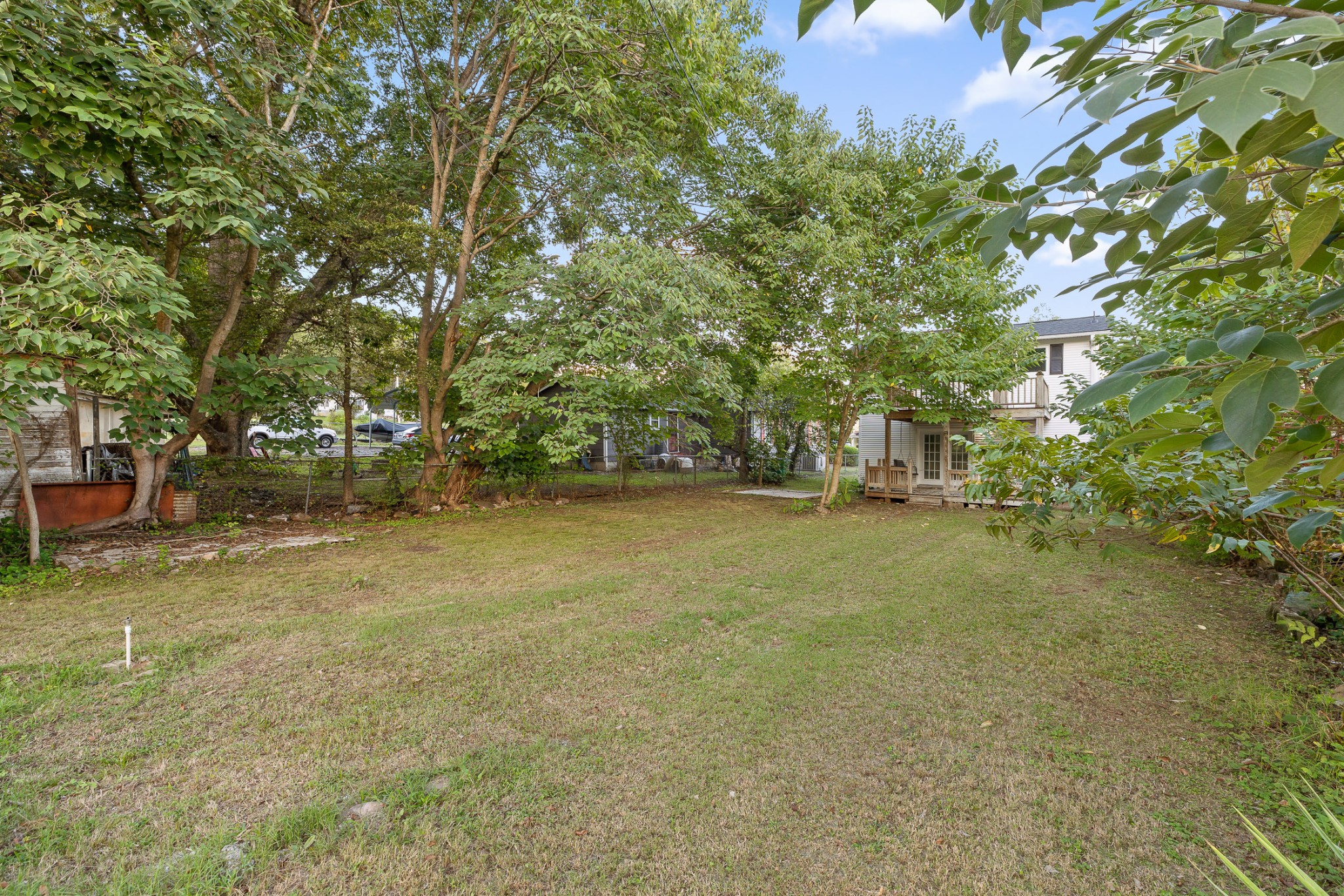 106 Oak Ave Property Photo 7