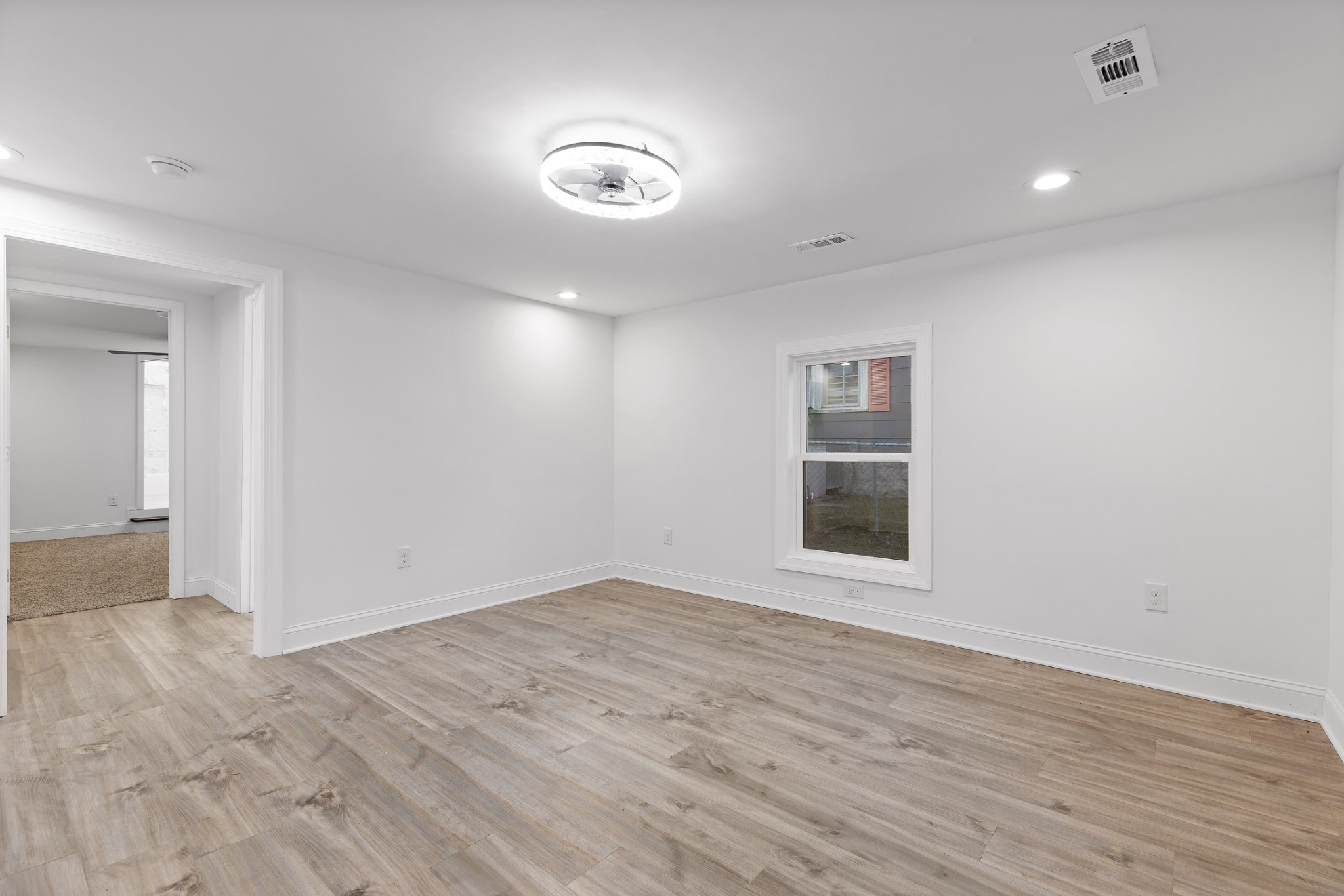 106 Oak Ave Property Photo 12