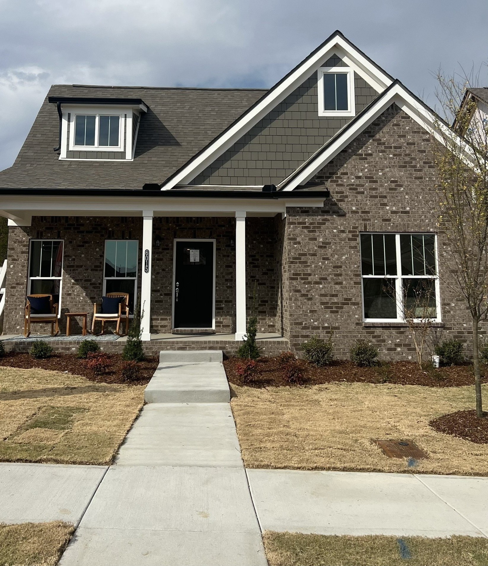 6808 Elizabeth Glade Drive Property Photo 1