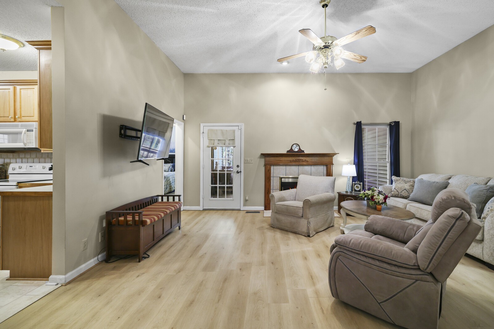 455 Bluff View Dr Property Photo 10