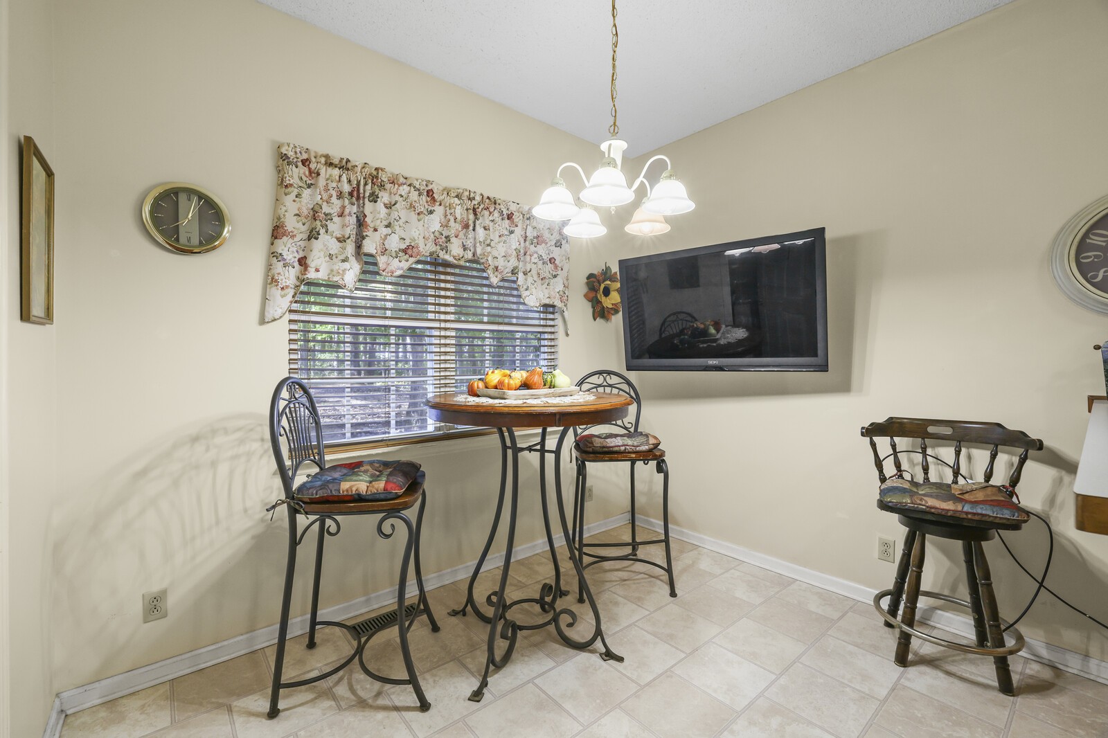 455 Bluff View Dr Property Photo 15