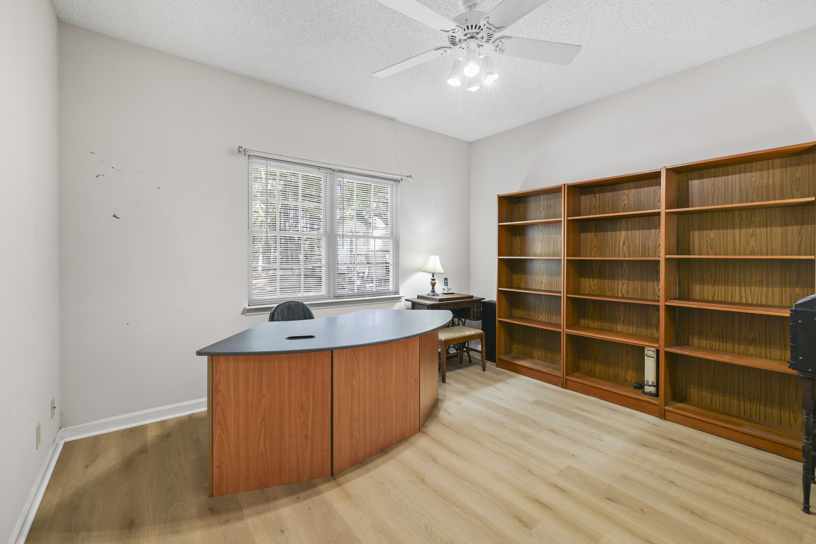455 Bluff View Dr Property Photo 29