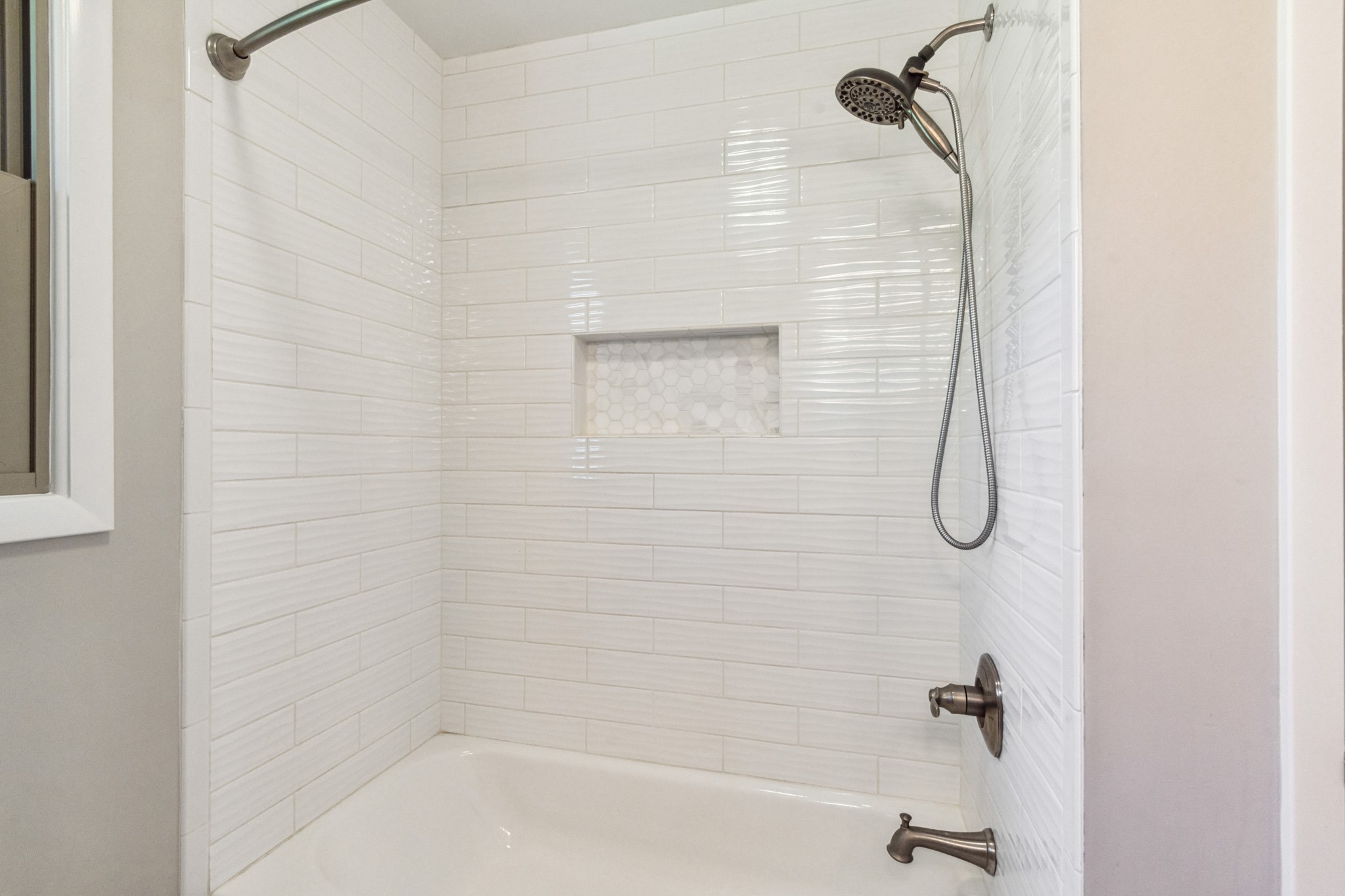 111 Country Club Dr Property Photo 13