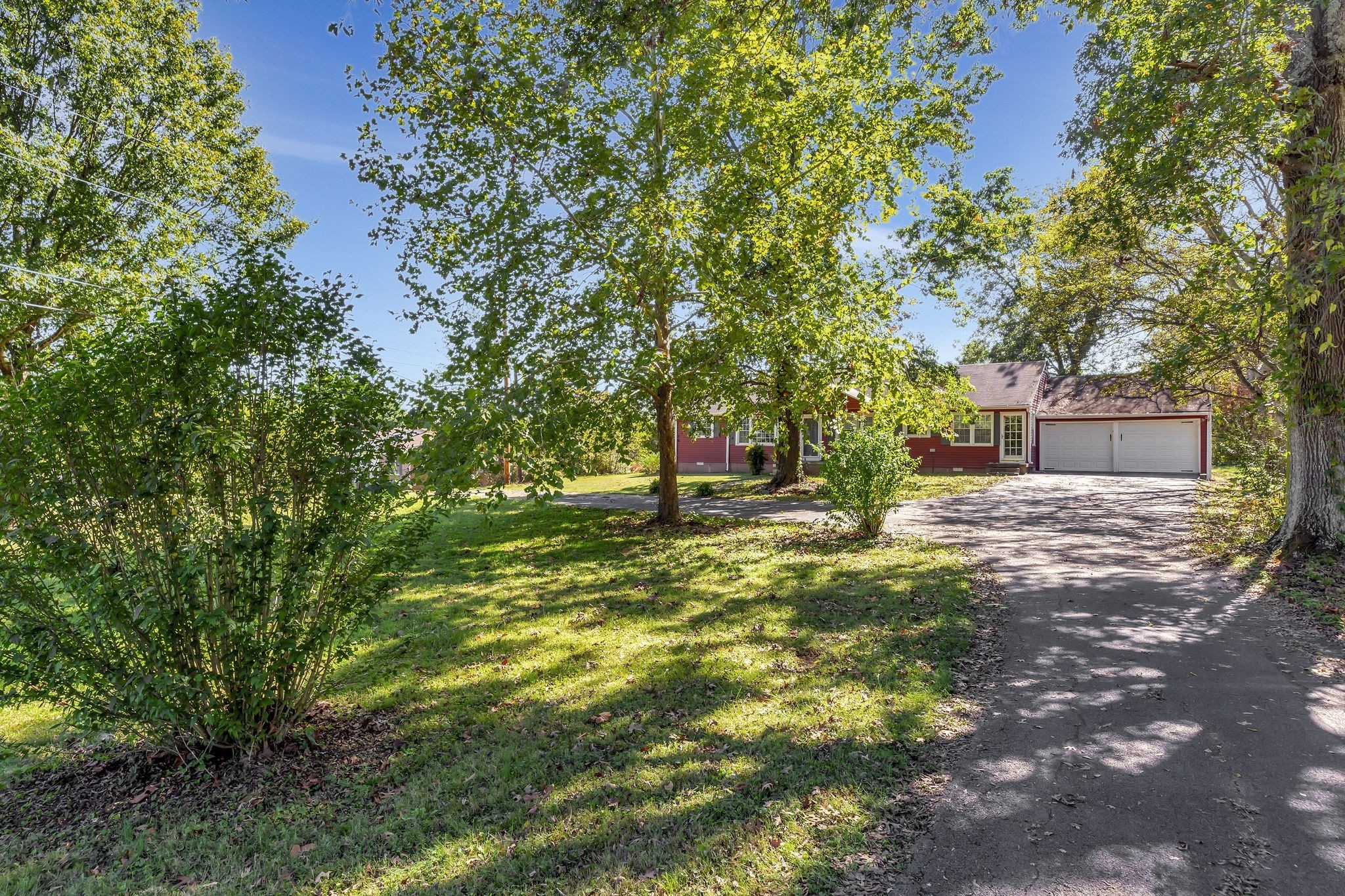1616 Highway 130, E Property Photo 1