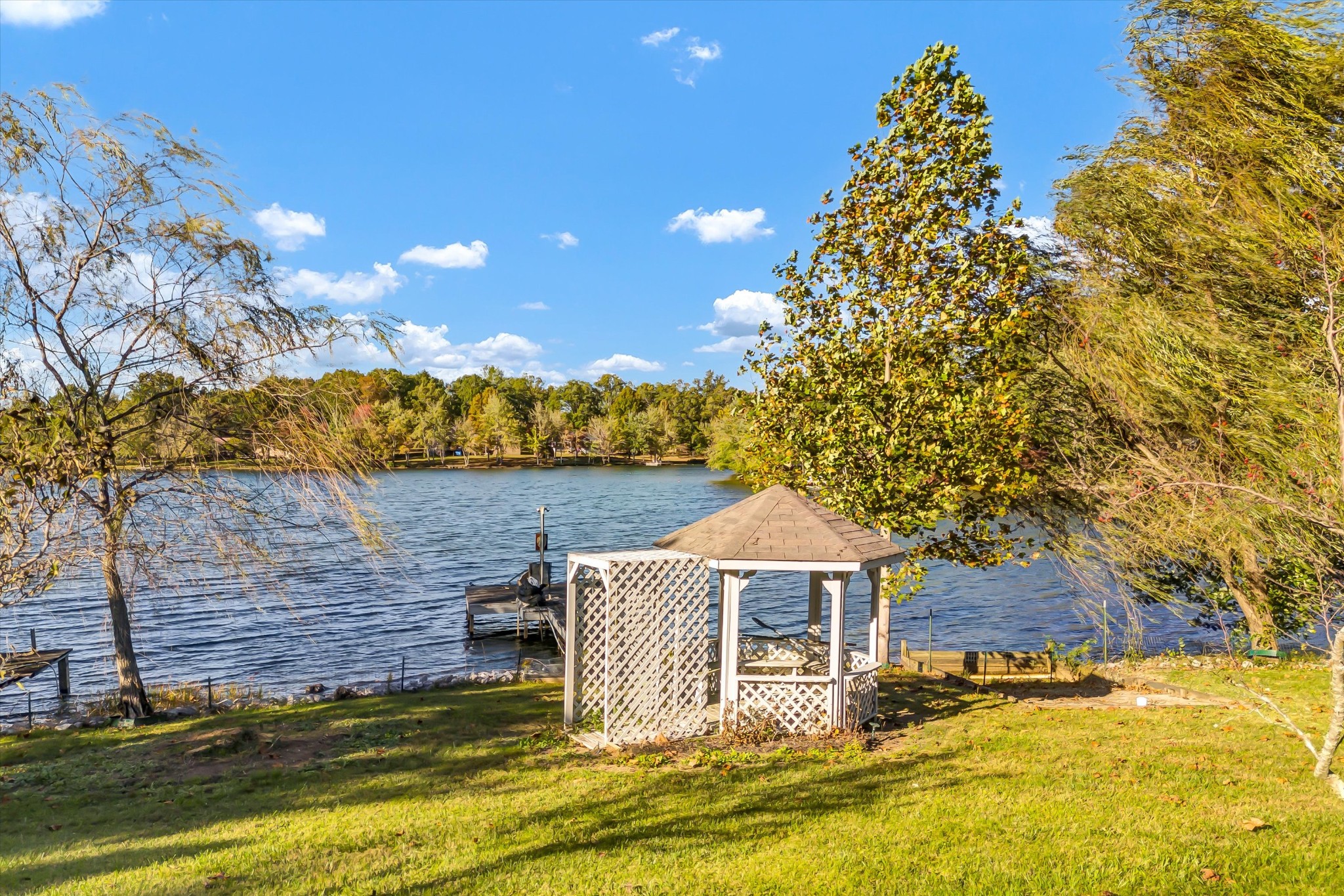 178 Idlewild Dr Property Photo 3