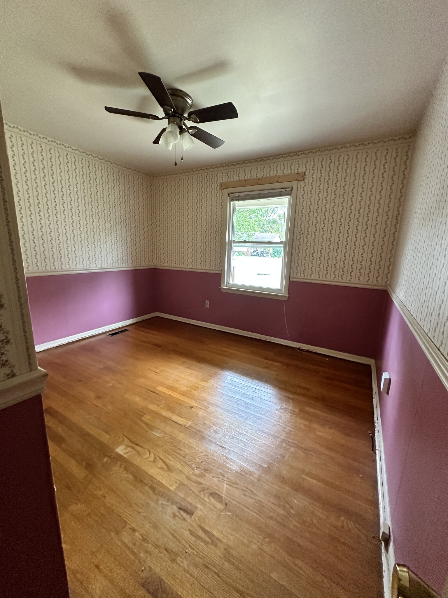 3417 Peppermint Dr Property Photo 5
