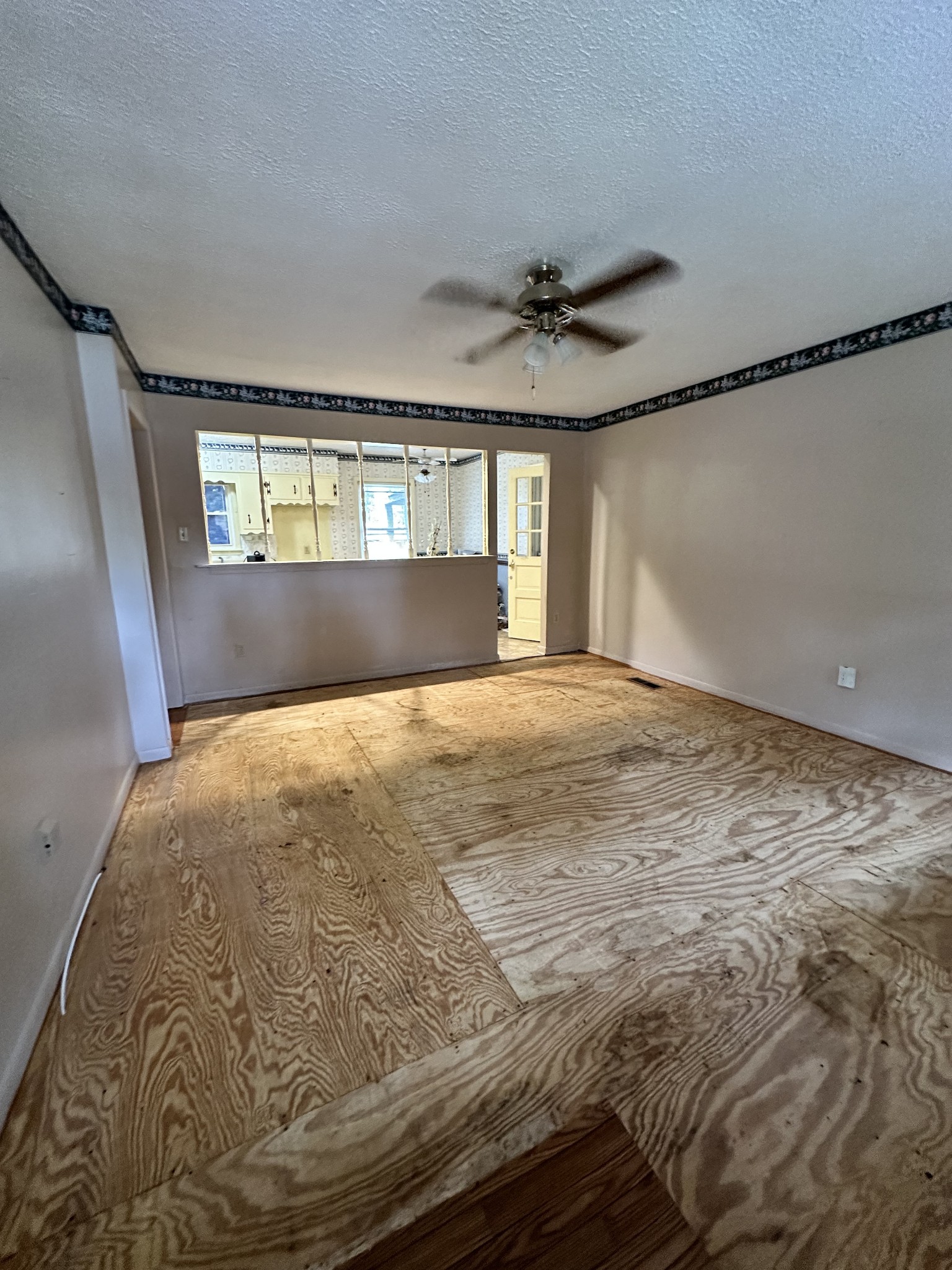 3417 Peppermint Dr Property Photo 11