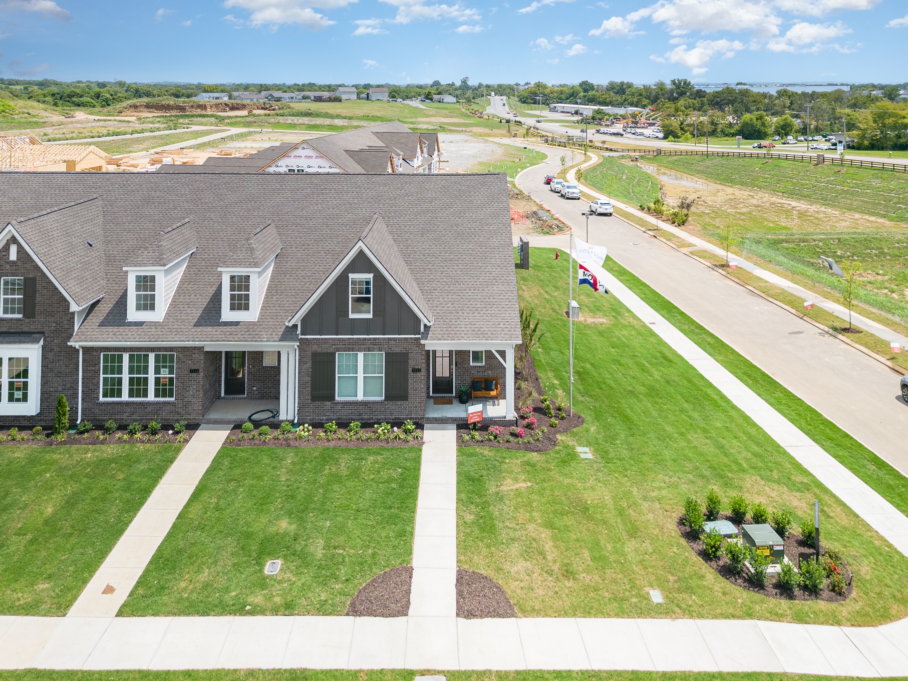 5313 Woodhall Lane Property Photo 4