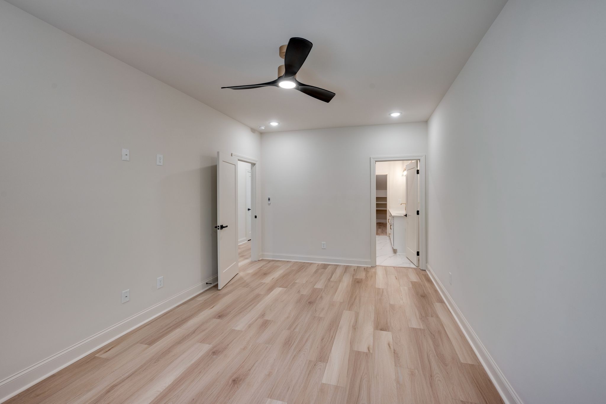 2401b Inga St Property Photo 12
