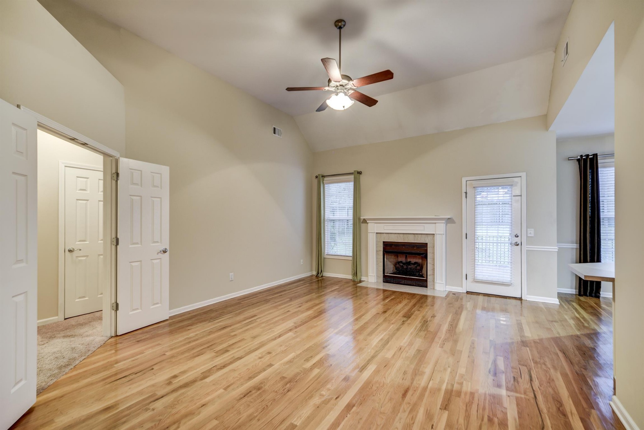 110 Breakwater N Property Photo 3