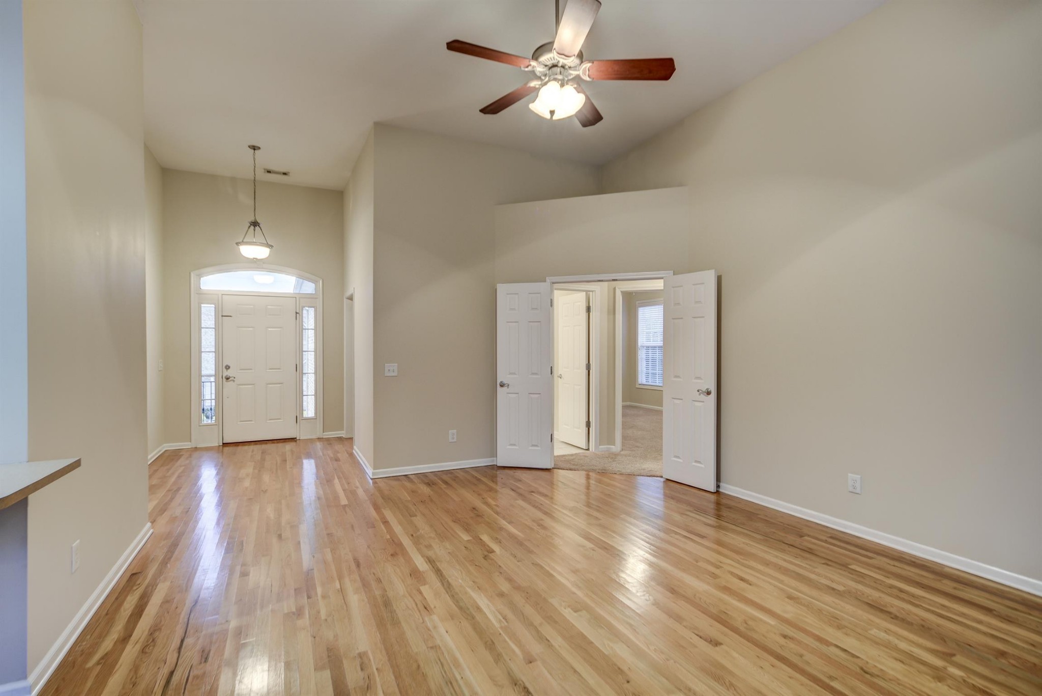 110 Breakwater N Property Photo 5