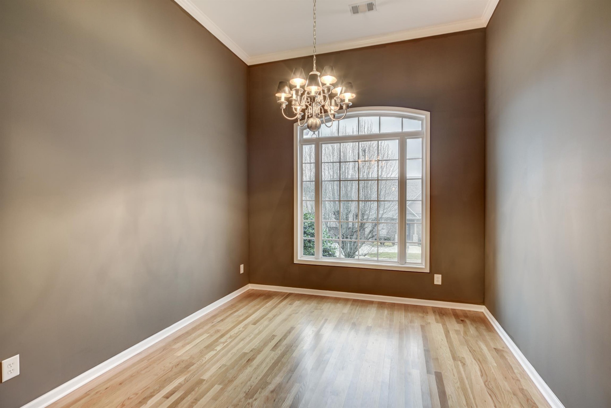 110 Breakwater N Property Photo 12