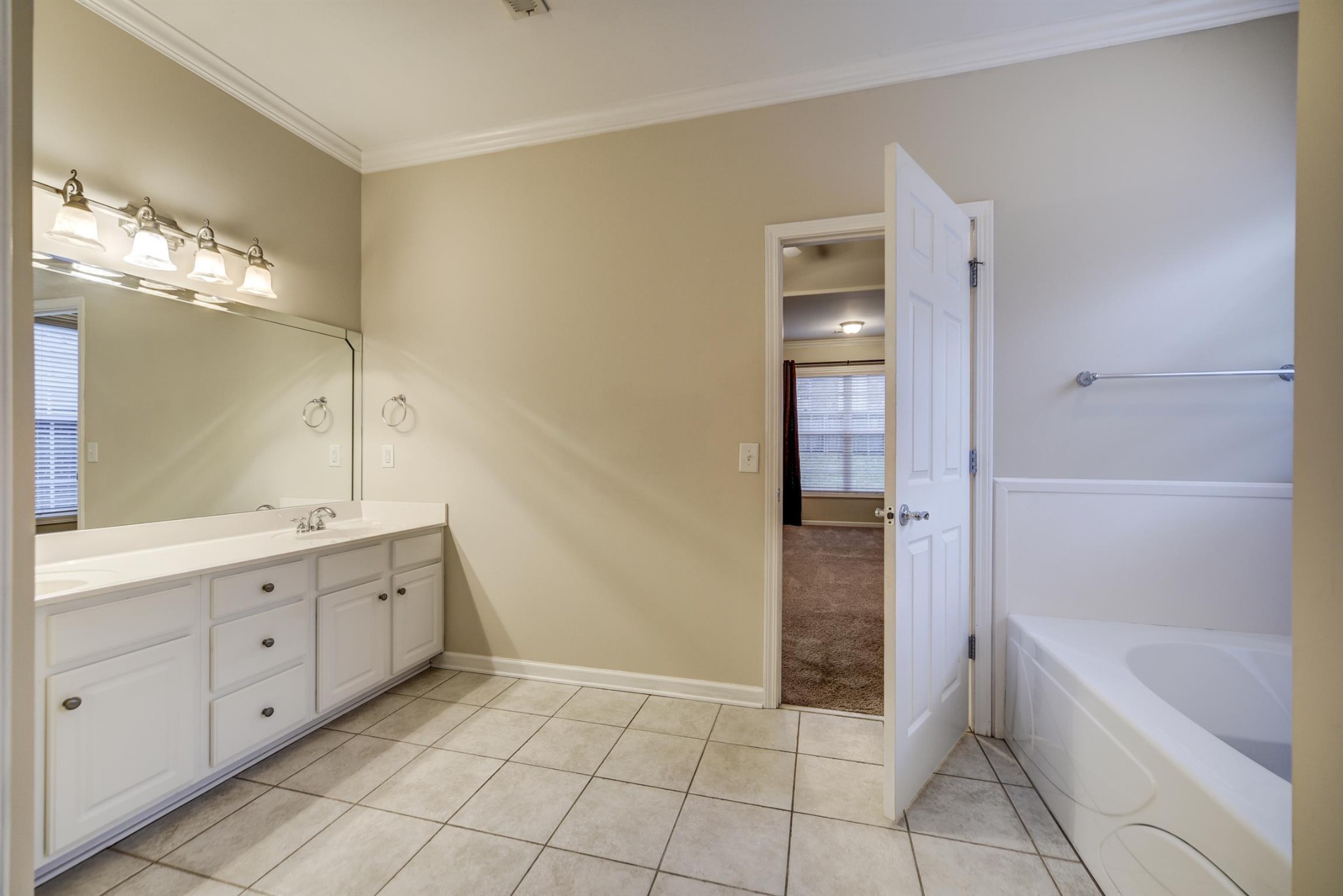 110 Breakwater N Property Photo 16