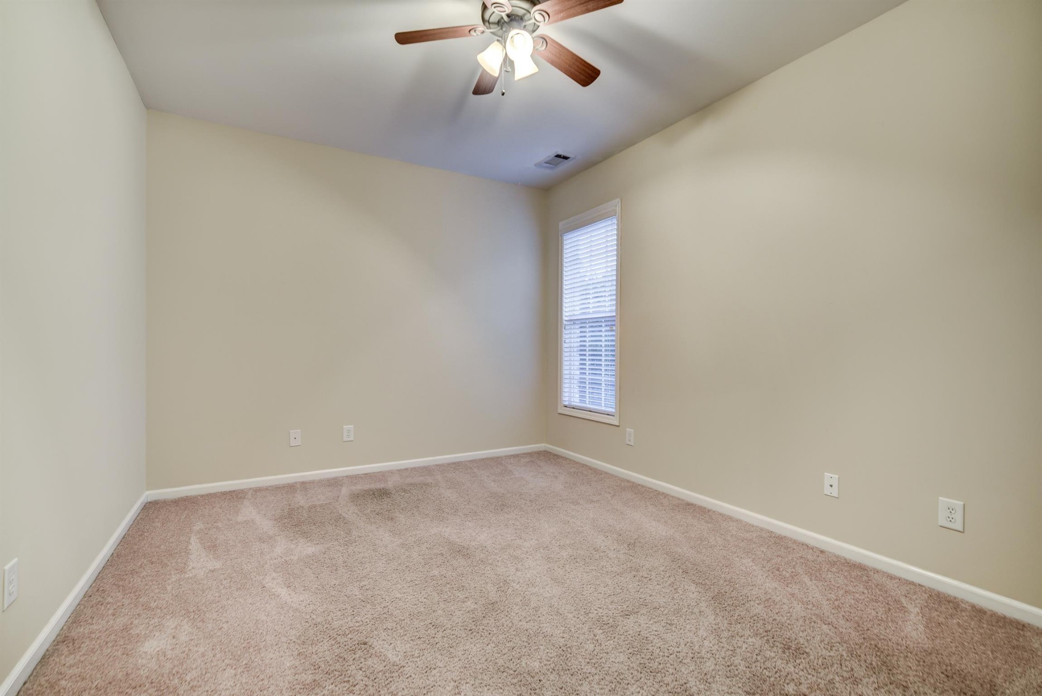 110 Breakwater N Property Photo 19