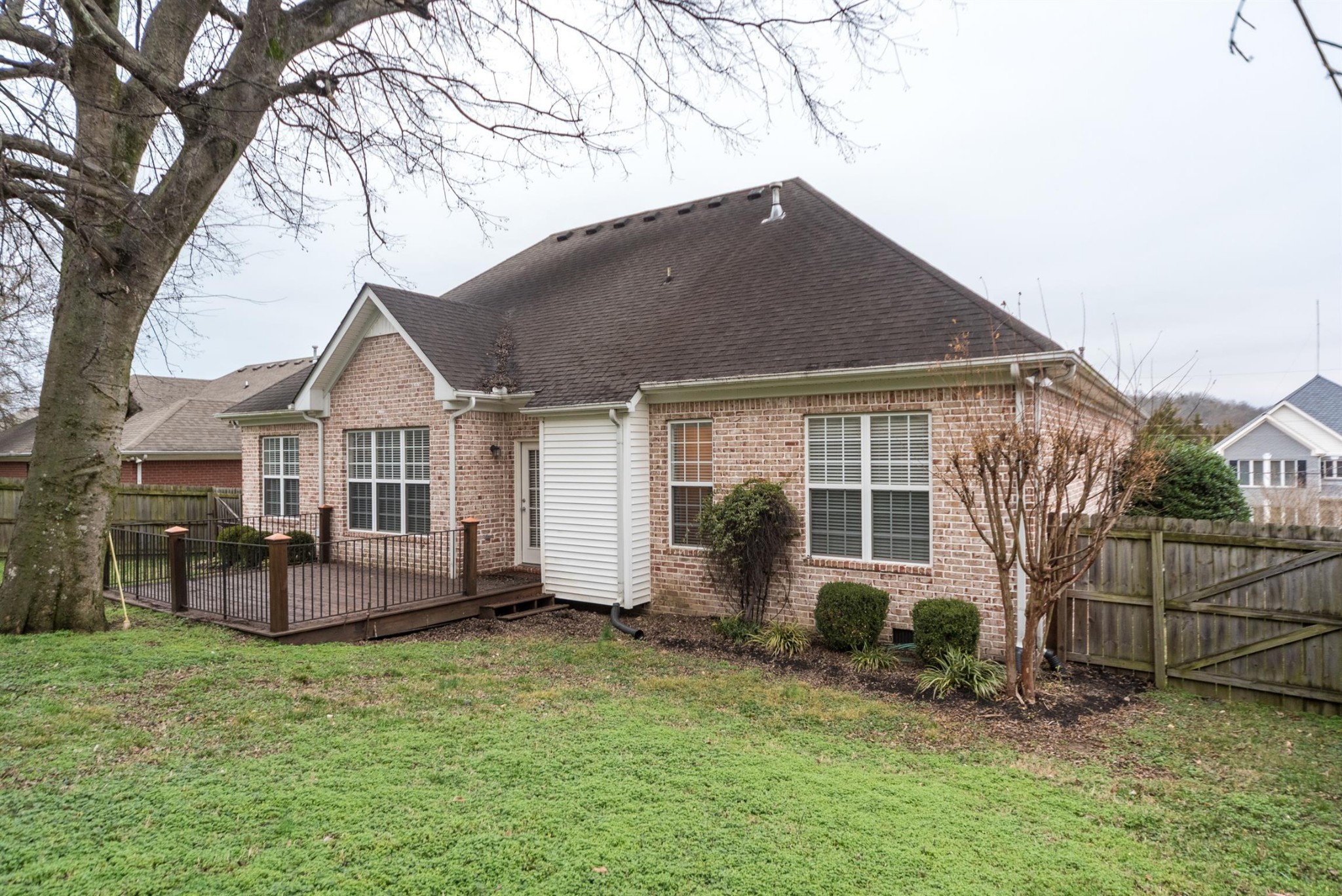 110 Breakwater N Property Photo 27