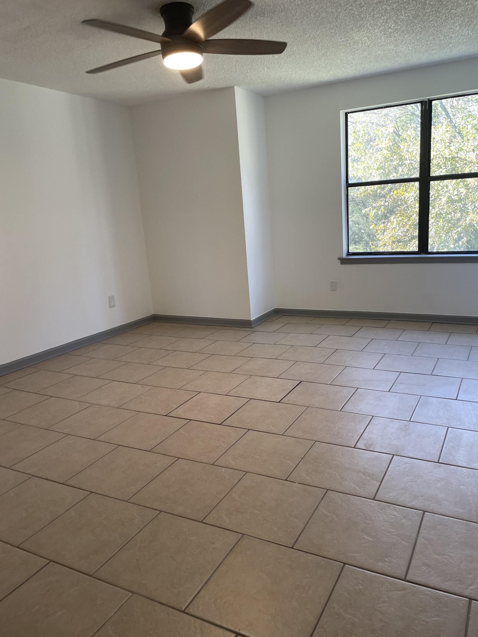 1125 Nelson Dr Property Photo 6