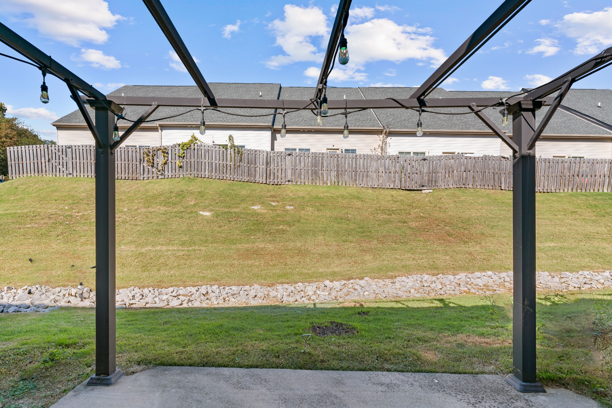 2026 Abbingdon Way Property Photo 14