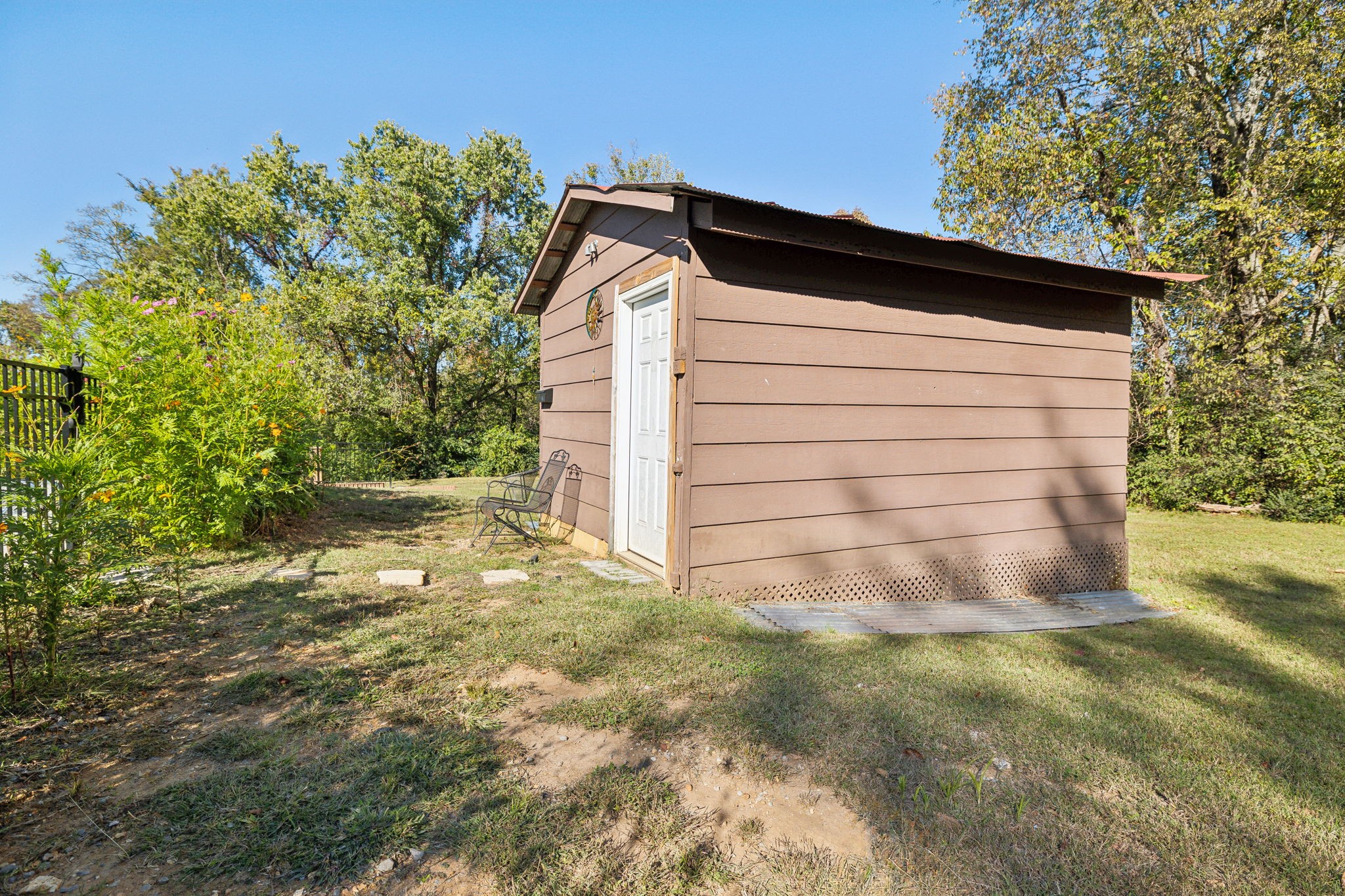 833 Leeville Rd Property Photo 32