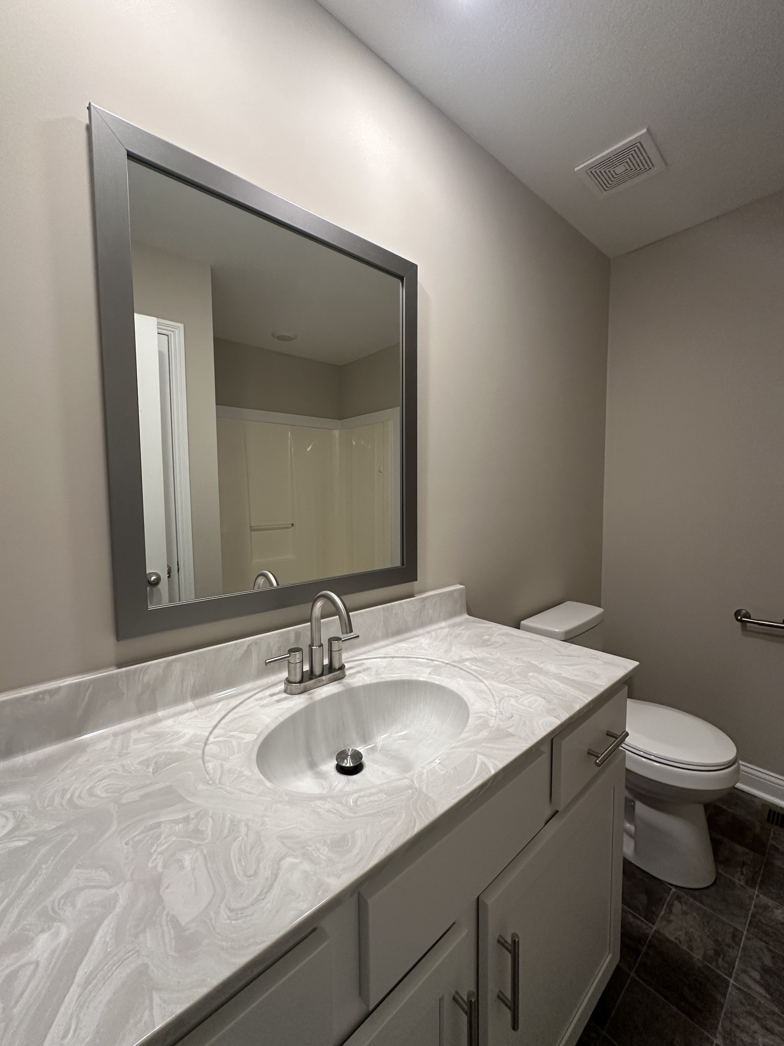 102 Karen Ct Property Photo 9