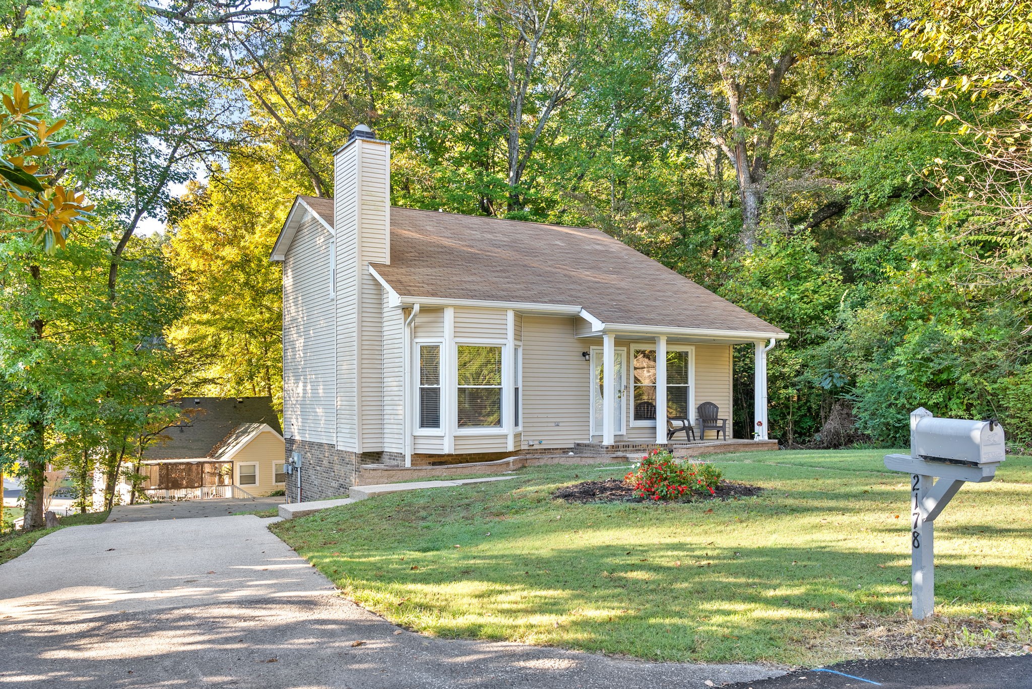 2178 Ladd Dr Property Photo 3