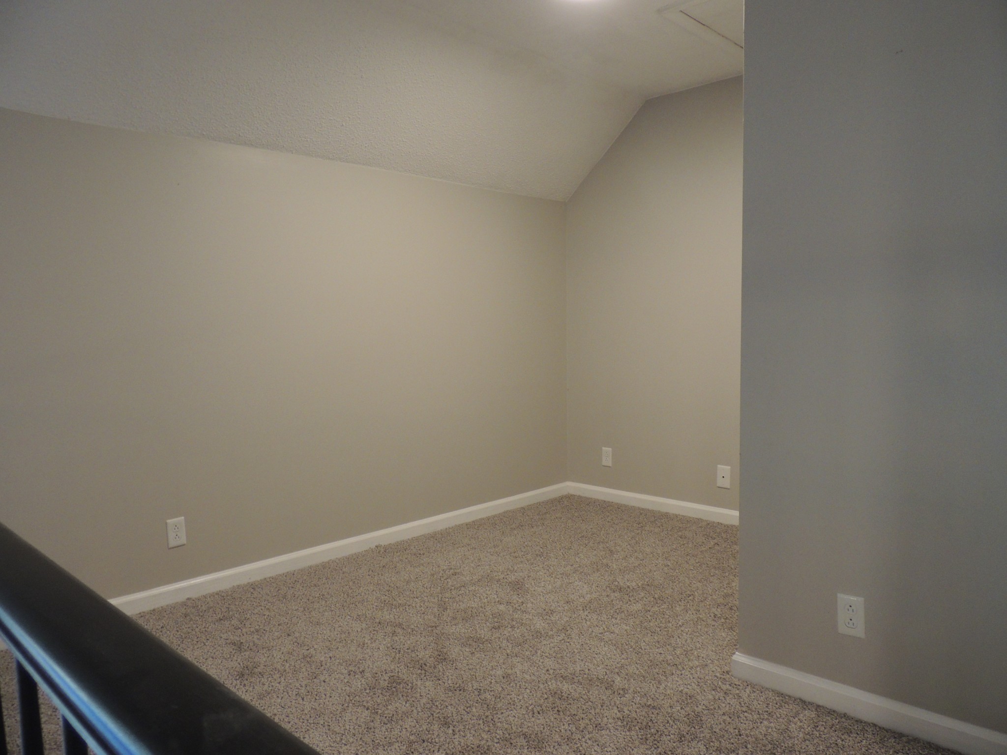 436 Bluff Dr Property Photo 24