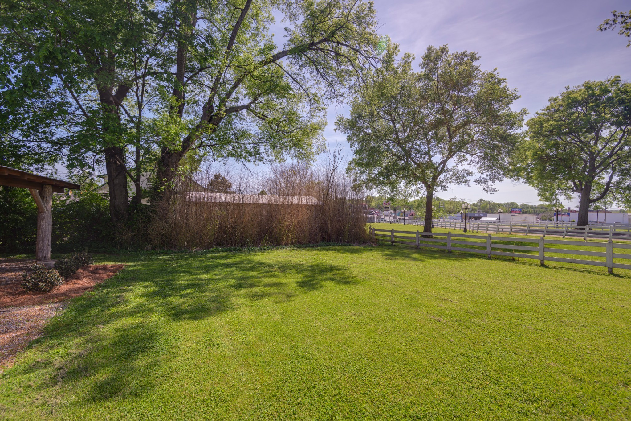 609 Whitthorne St Property Photo 15