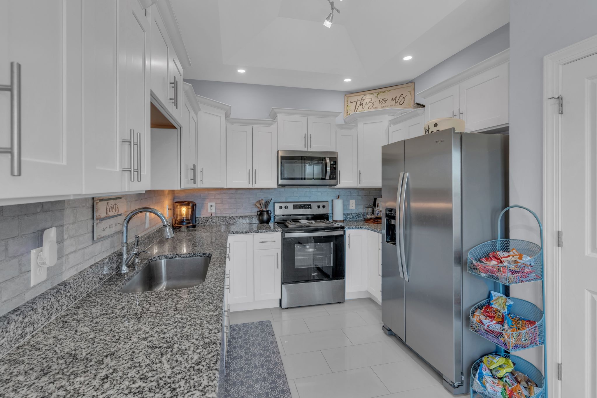 8708 Old Highway 52 Property Photo 10