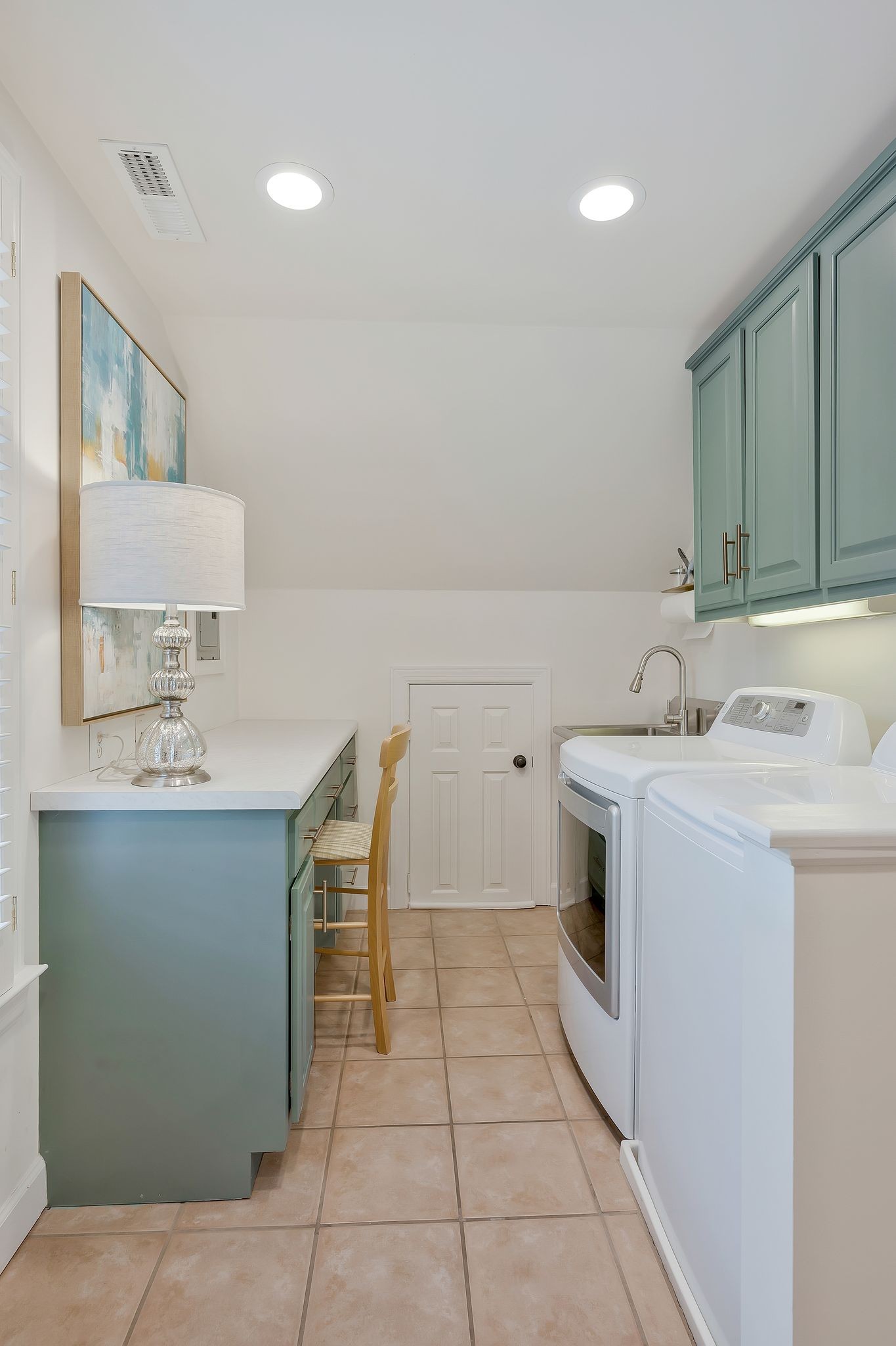 1025 Lucas Ct Property Photo 30