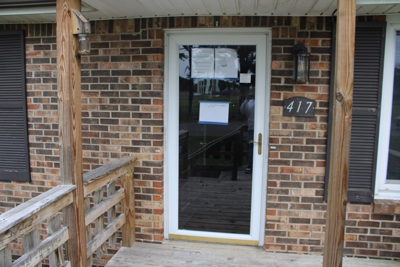 417 Cunningham Ln Property Photo 3