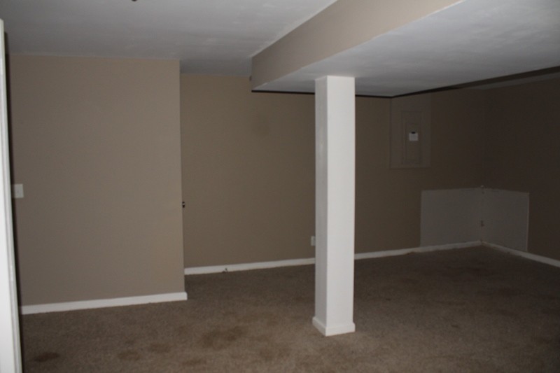 417 Cunningham Ln Property Photo 10