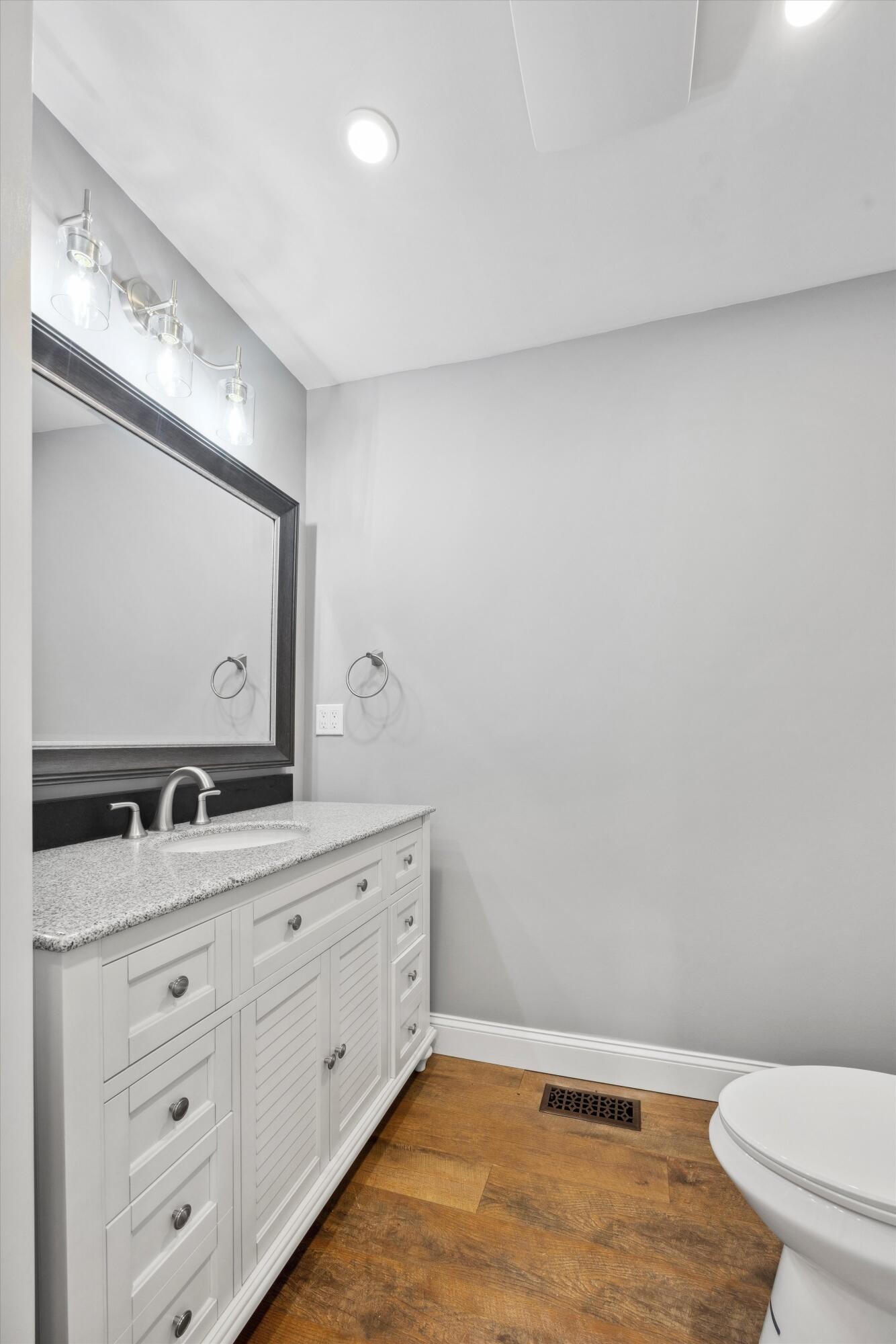 4243 Nw Hopewell Drive Property Photo 15