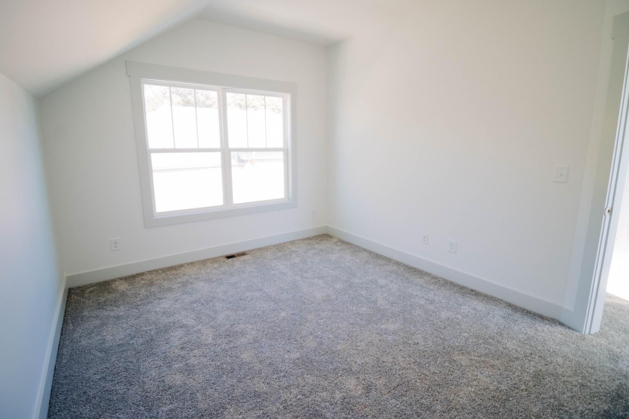 109 Shephard St, N Property Photo 23