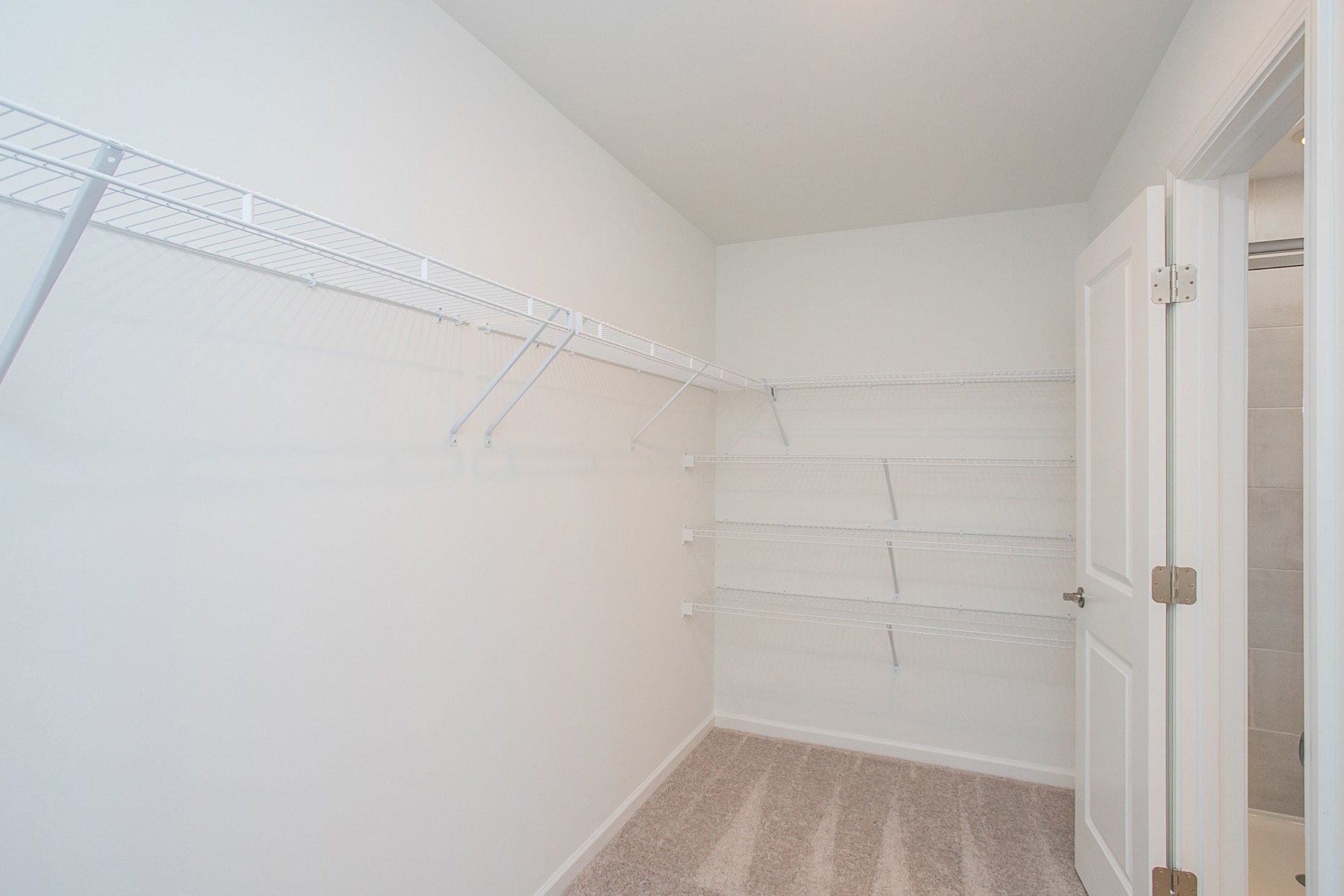 469 Brook Ave Property Photo 11