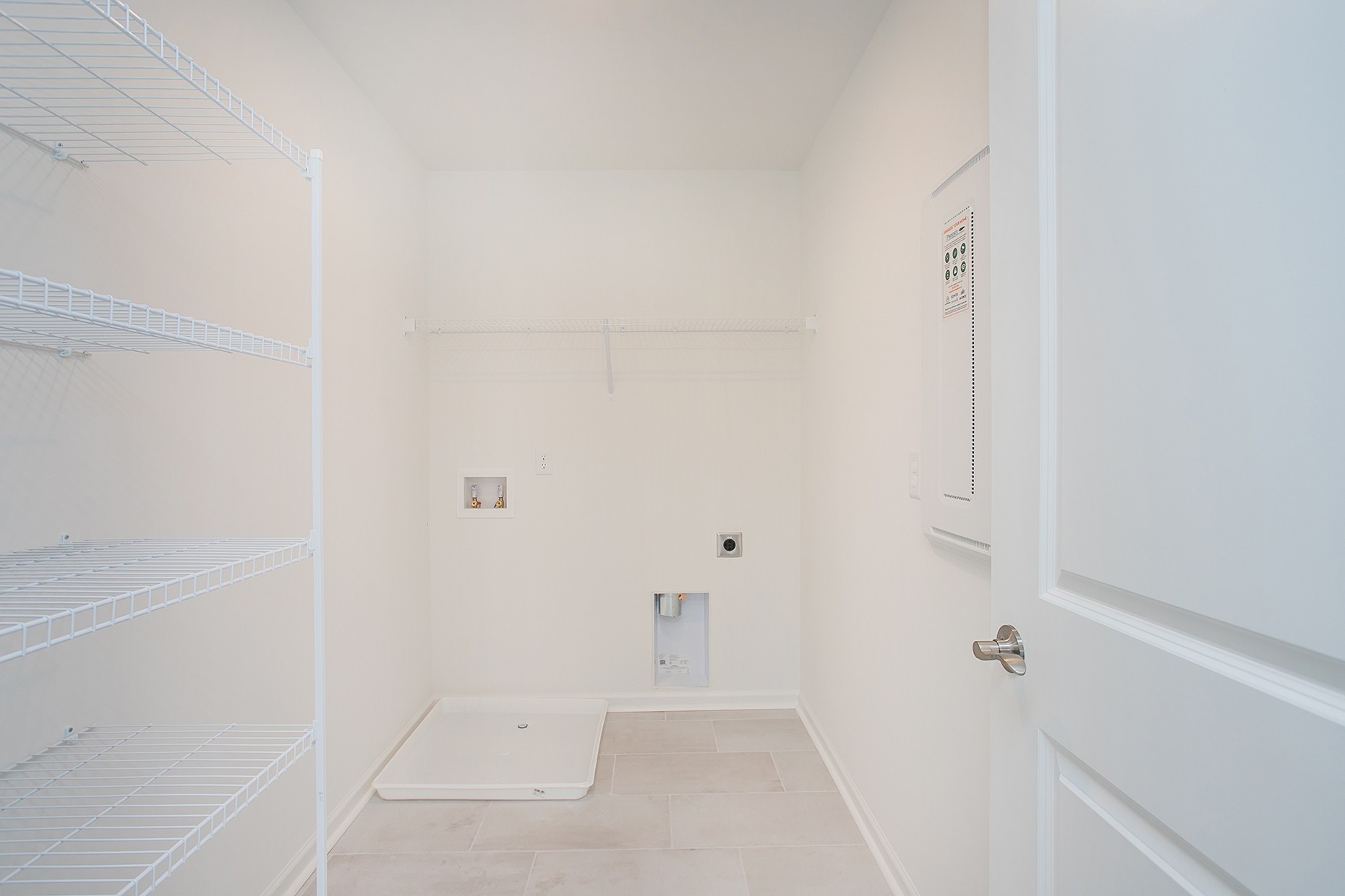 469 Brook Ave Property Photo 16