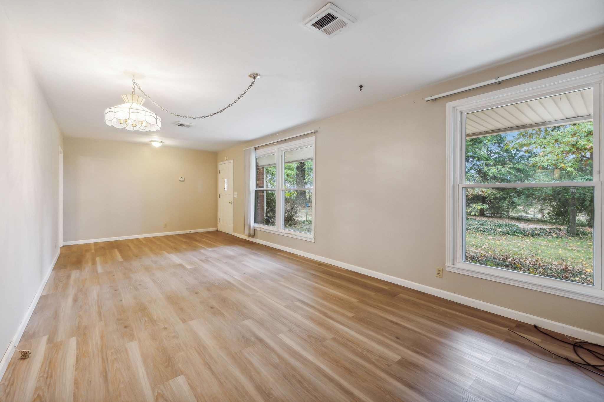 200 Tranquility Ln Property Photo 6