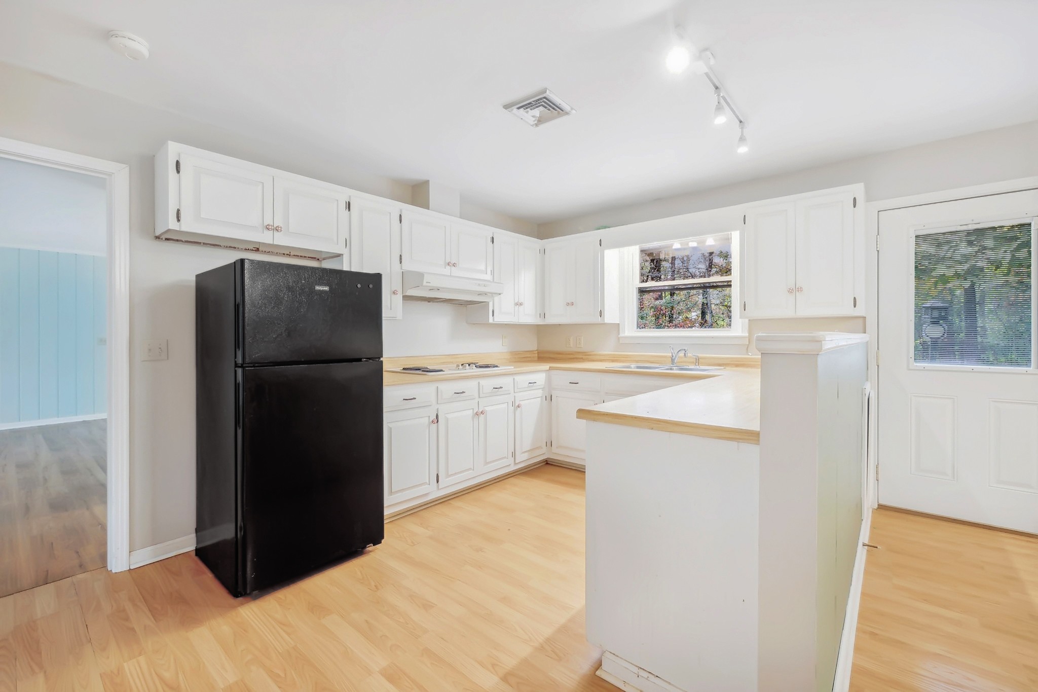 200 Tranquility Ln Property Photo 11
