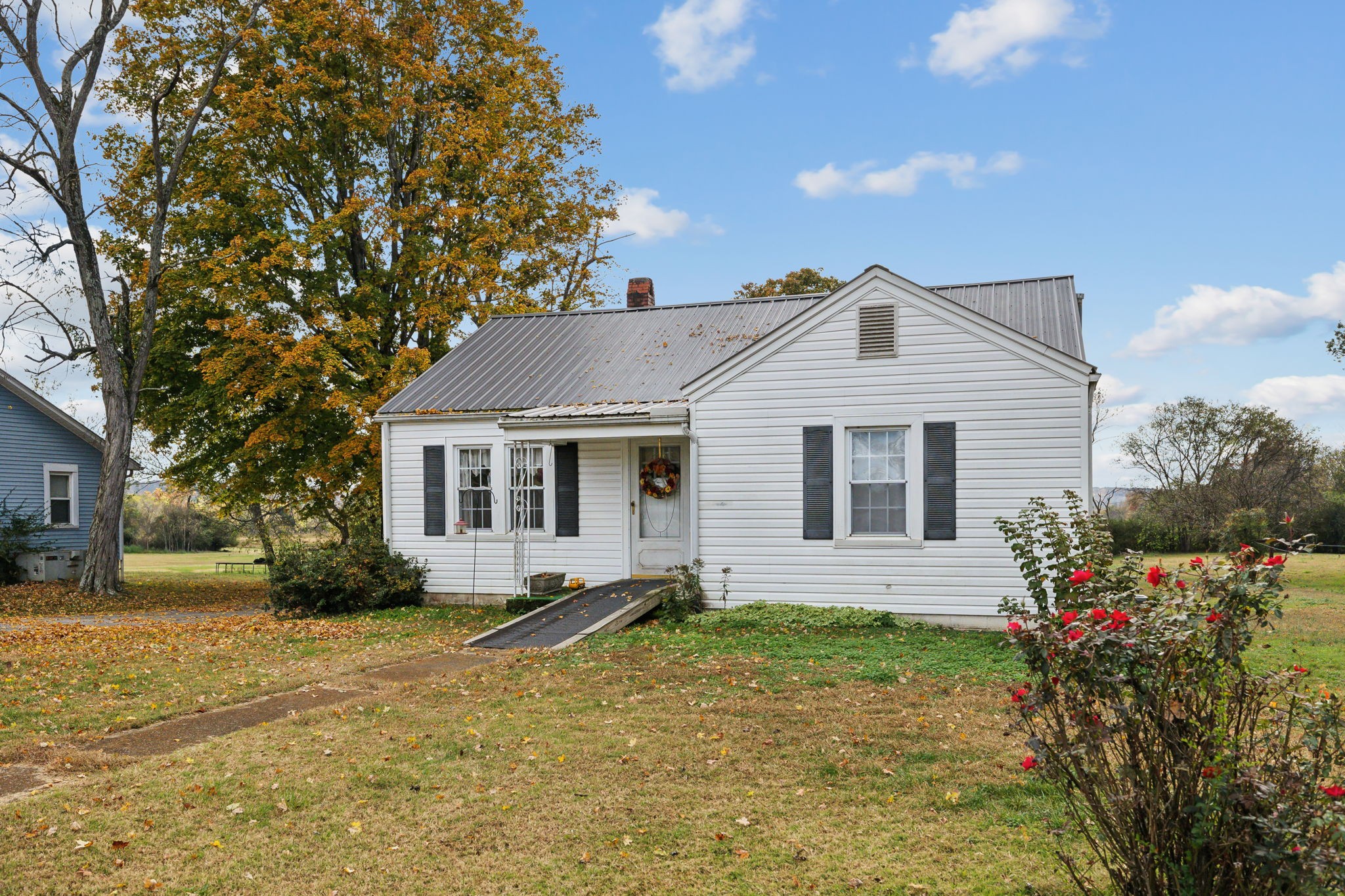 595 Highway 50 Property Photo 5