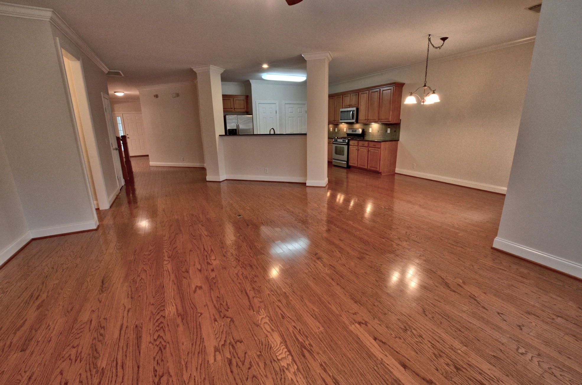 1303 Pemberton Heights Dr Property Photo 9