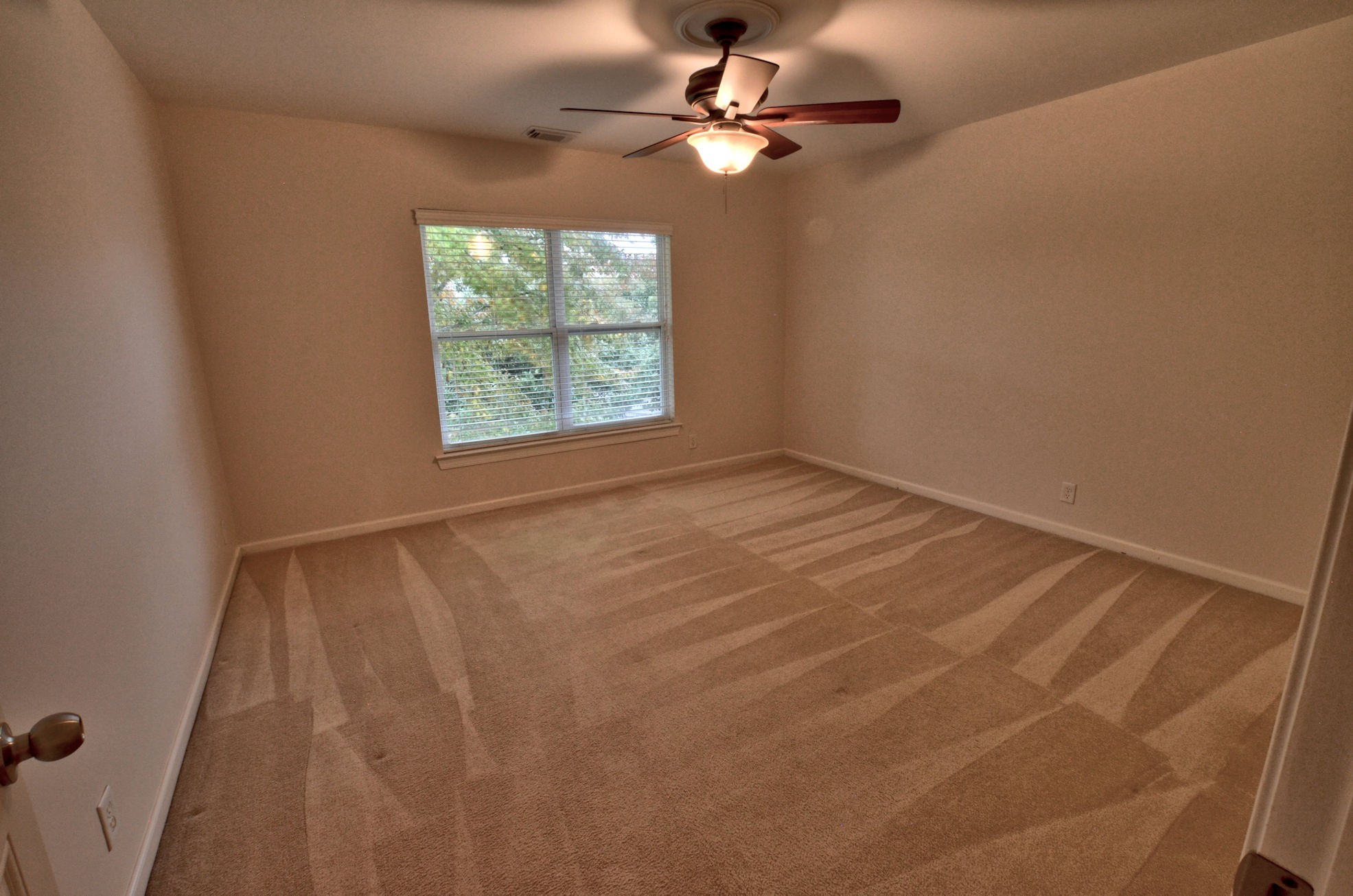 1303 Pemberton Heights Dr Property Photo 17