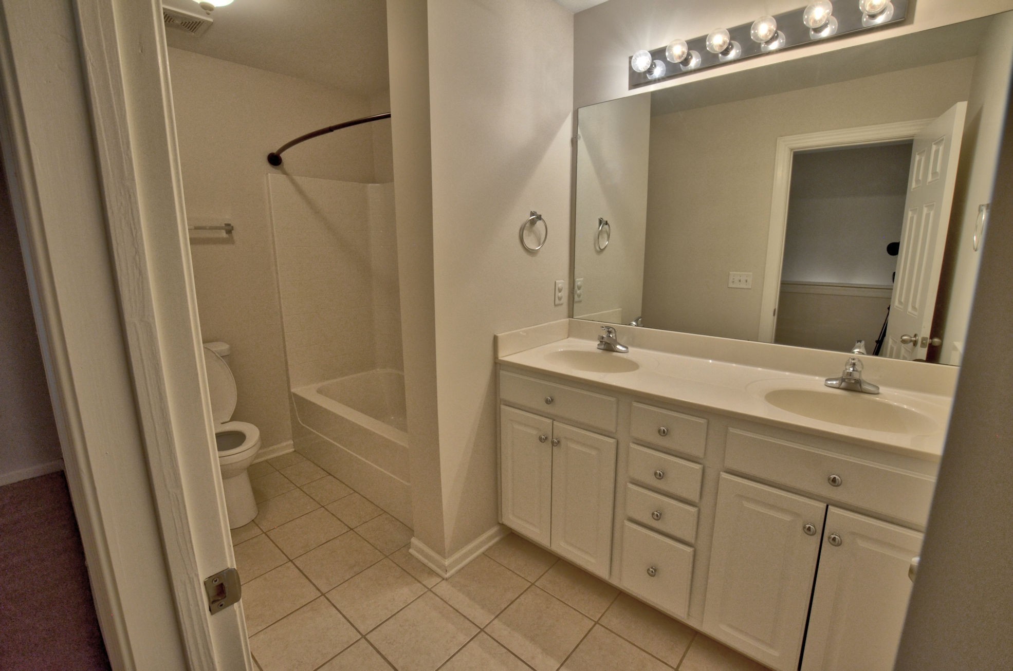 1303 Pemberton Heights Dr Property Photo 18