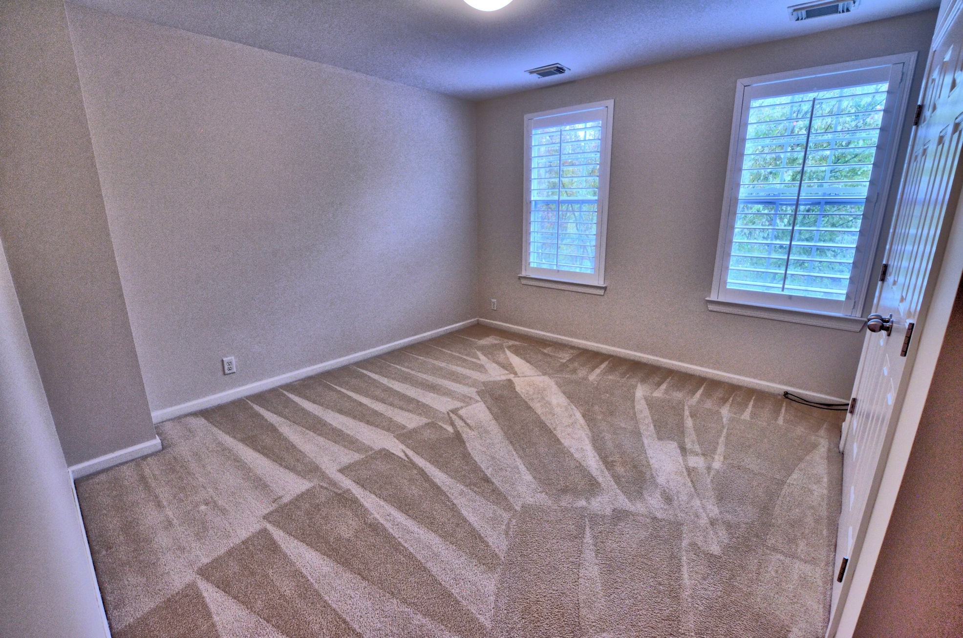1303 Pemberton Heights Dr Property Photo 20