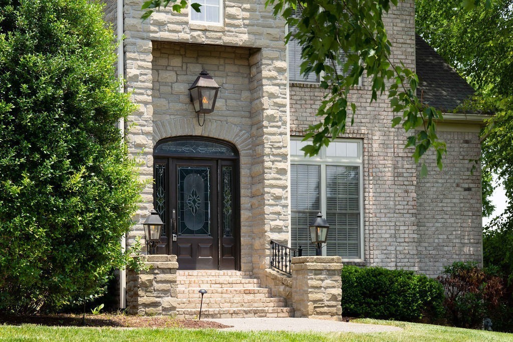 100 Gaston St Property Photo 4