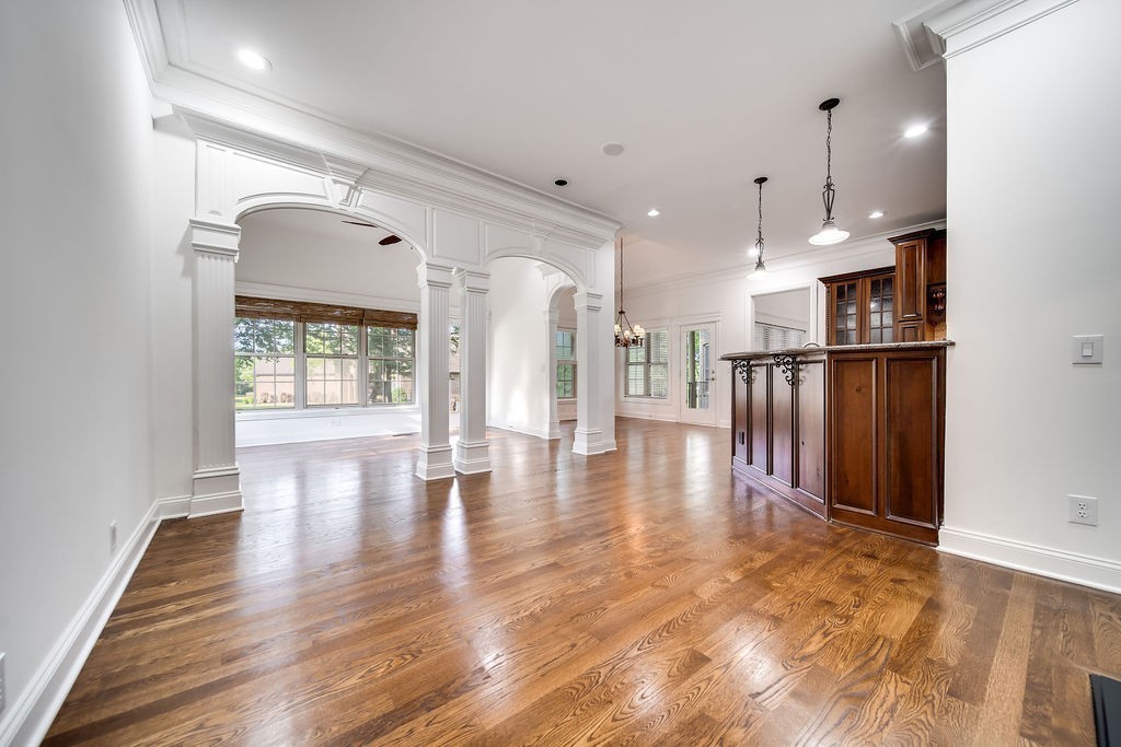 100 Gaston St Property Photo 26