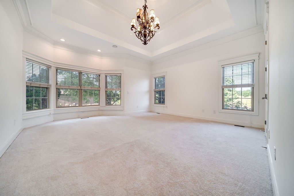 100 Gaston St Property Photo 32