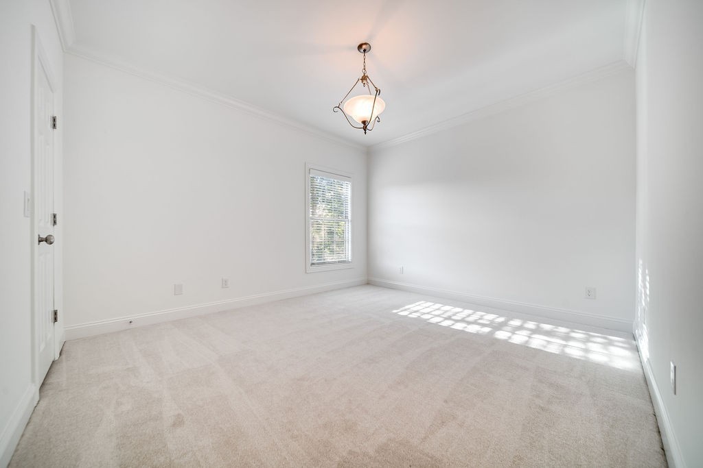 100 Gaston St Property Photo 51