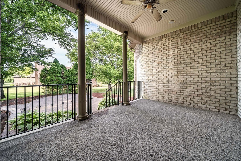 100 Gaston St Property Photo 56