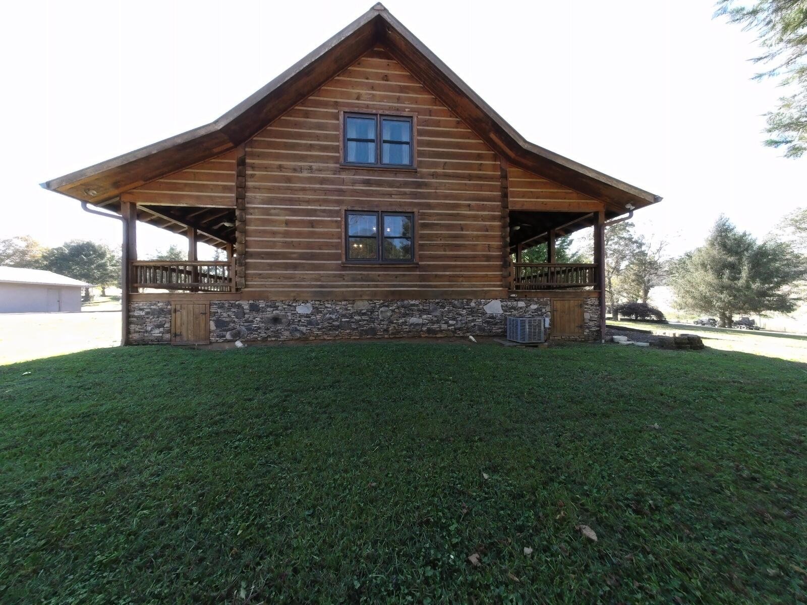 388 Patty Road Property Photo 2