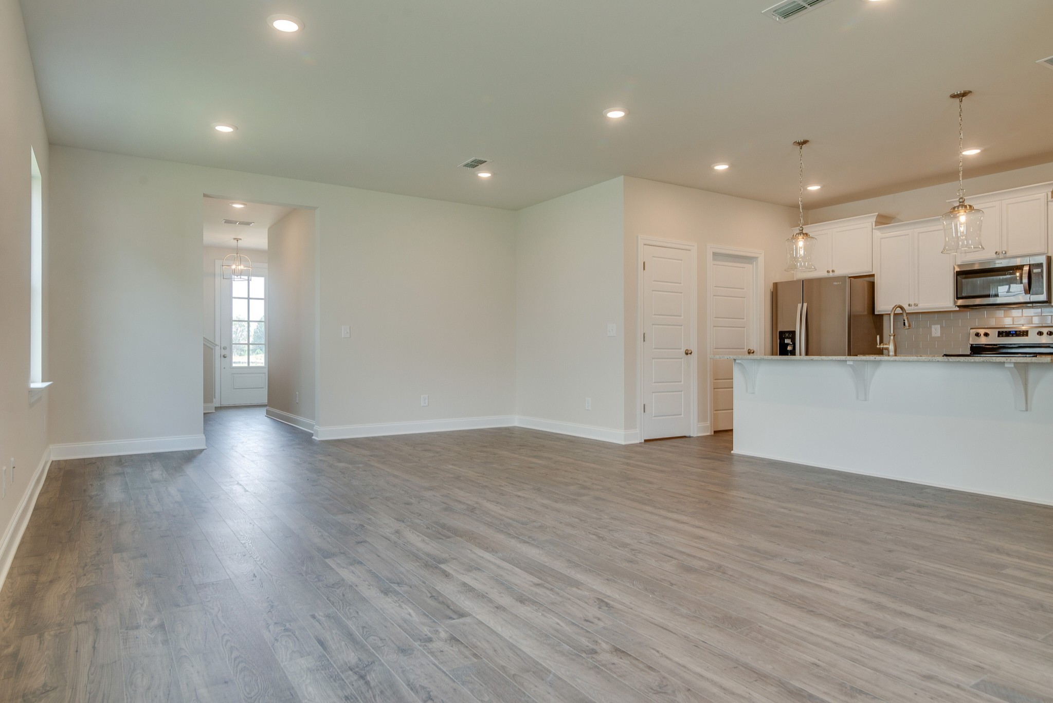 5319 Woodhall Ln Property Photo 9